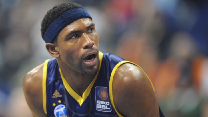 באיירס. בעל ניסיון עשיר