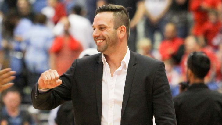 אלון. לא קרובים להשלמת הסגל