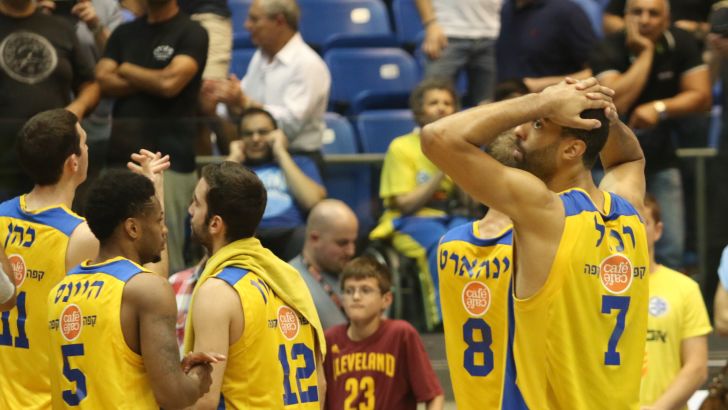 שחקני מכבי תא. משחקים בלי נשמה