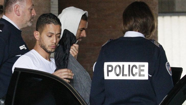 בנזמה. ממשיך להסתבך