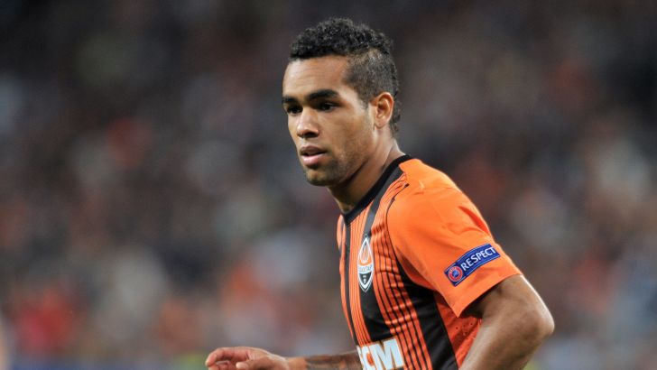 טשיירה. בדרך ללונדון