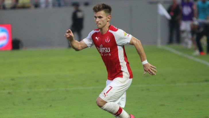 בומבה. ימיו בבוגרים עוד יגיעו