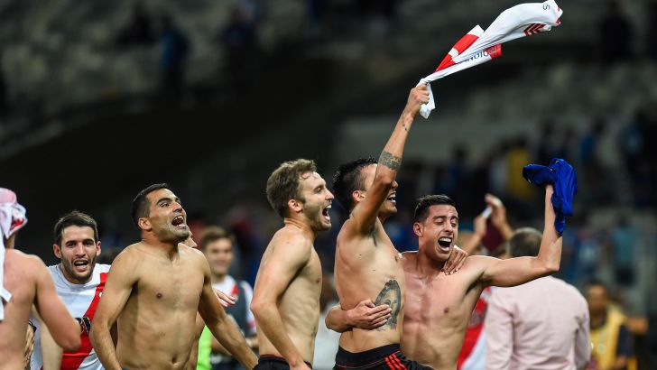 שחקני ריבר חוגגים. ישלימו עוד פרק בהיסטוריה?