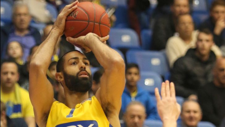 רנדל. שוב פצוע