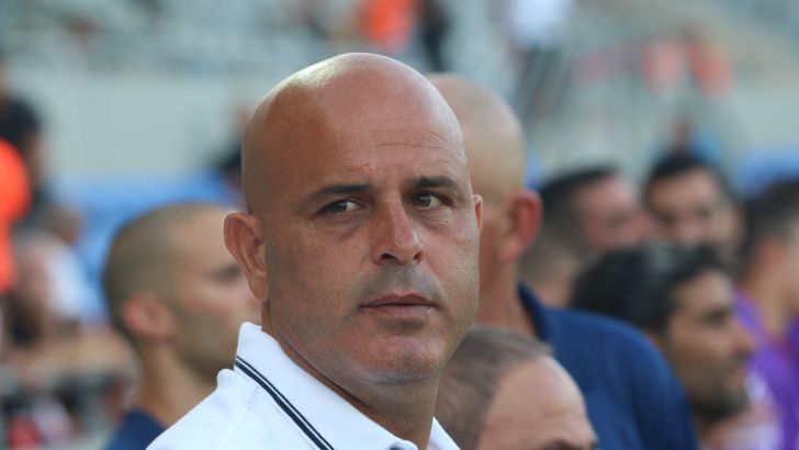 אבוקסיס. רכש משמעותי