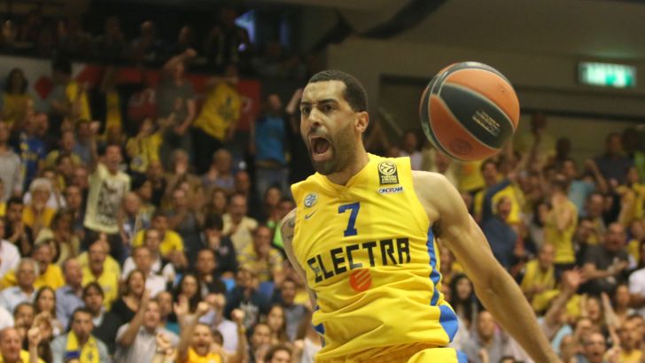 רנדל. לא יתקשה למצוא קבוצה חדשה