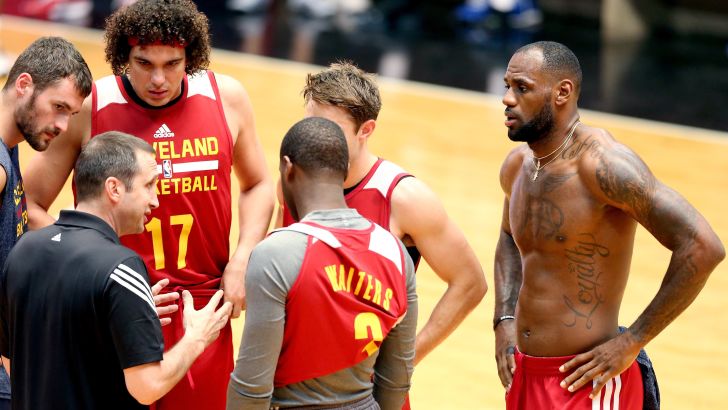 בלאט וג'יימס. לא קיבל החלטות