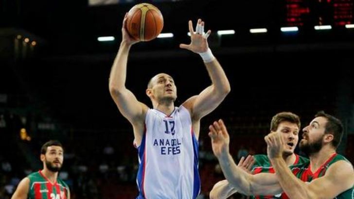 ננאד קרסטיץ'. קבוצתו עלתה ל-0