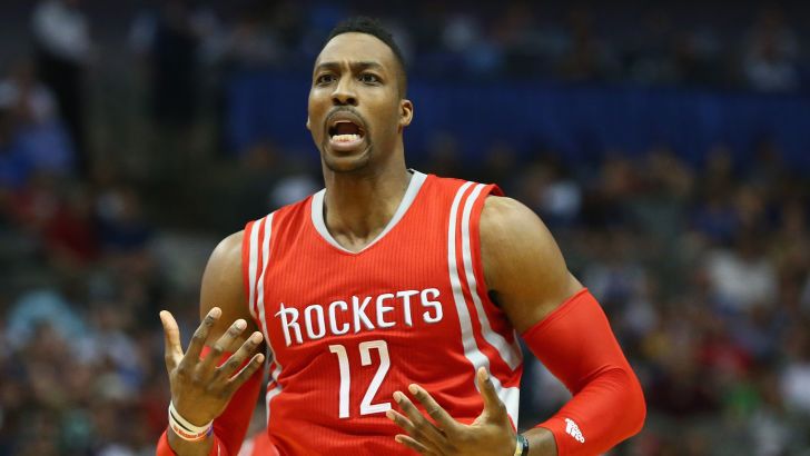 הווארד. שיא דאנקים מרשים מאוד לרוקטס בדרבי של טקסס