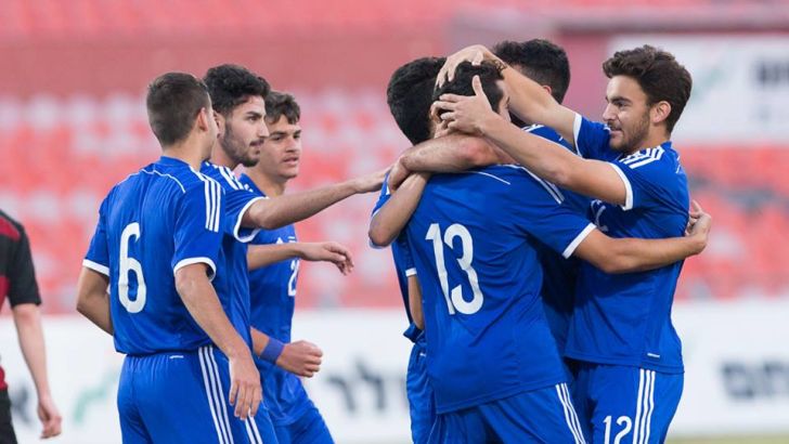 שחקני נבחרת הנוער חוגגים. ניצחון יוקרתי