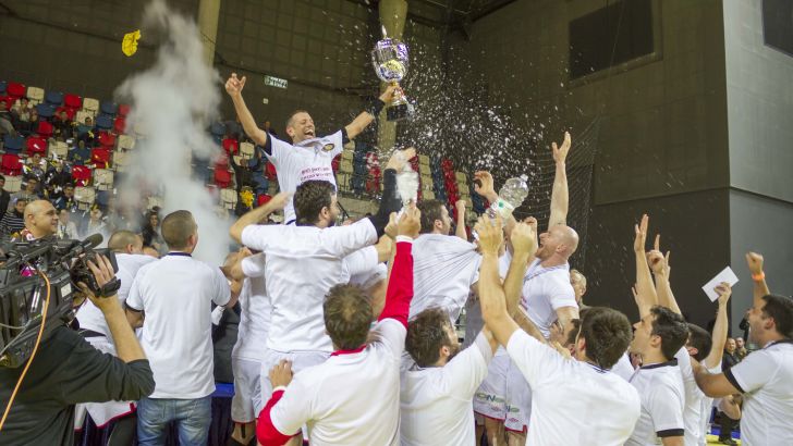 ראשלצ חוגגת גביע