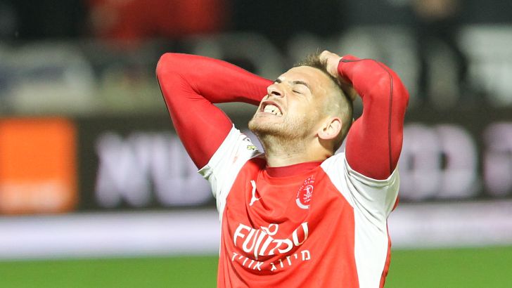 אבו עביד תופס את הראש. היכולת שוב איכזבה