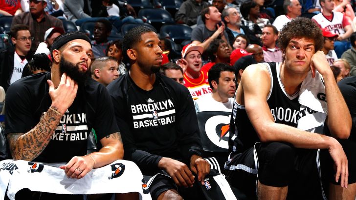 הספסל של ברוקלין. הפנים אומרות הכל