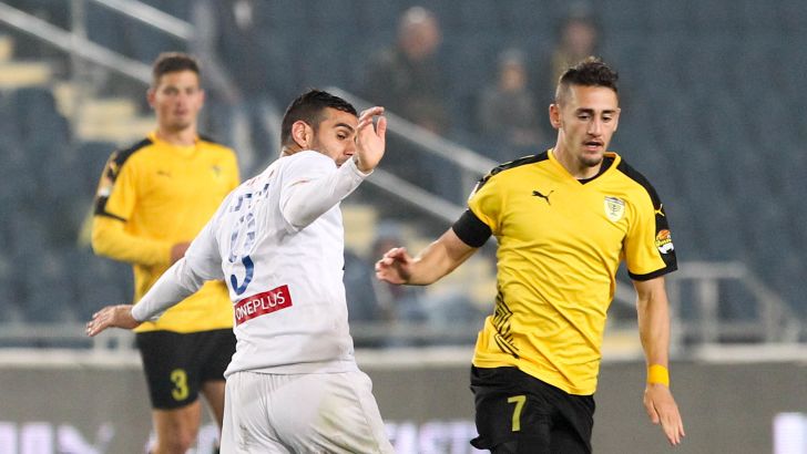 אצילי בשבת. באירופה כבר עוקבים