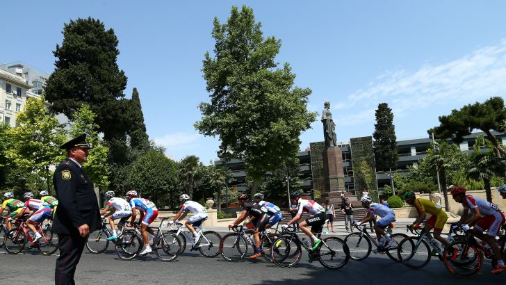 אופני כביש בבאקו. הישראלים הגיעו לקו הסיום