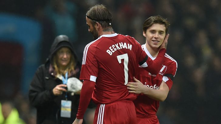 משפחת בקהאם מתחלפת באולד טראפורד