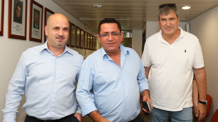 ראשי הכדורגל בישראל. מאיימים להשבית את הליגות