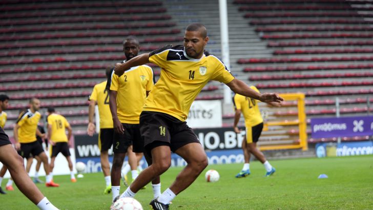 הוכה עי שוטרים. קלאודמיר פריירה