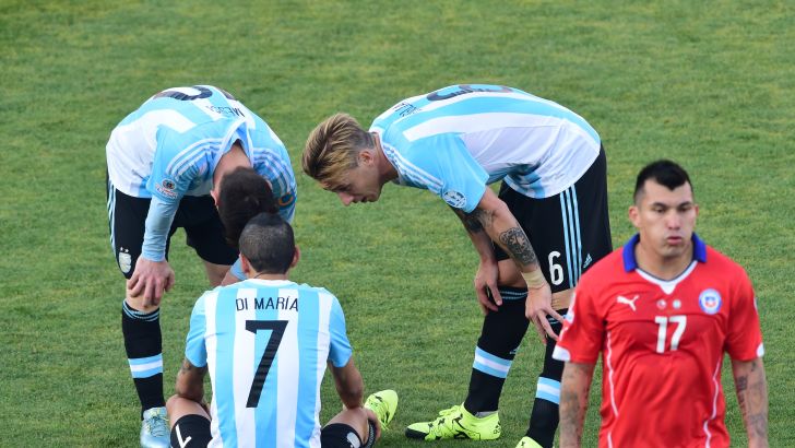 די מריה על הדשא. יחמיץ את פתיחת העונה