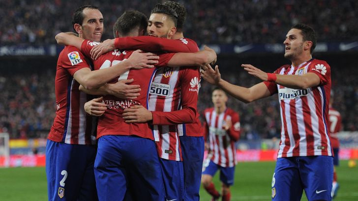 שחקני אתלטיקו חוגגים. יצליחו לשחזר את עונת האליפות?