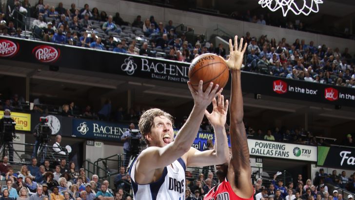 נוביצקי מרחף