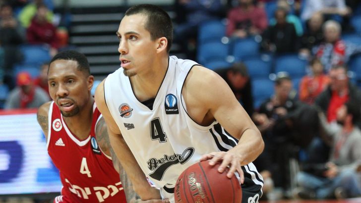 מעדיף להישאר ברוסיה. סטול