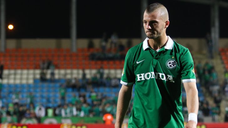 גבאי. האדומים לוחצים לצרפו