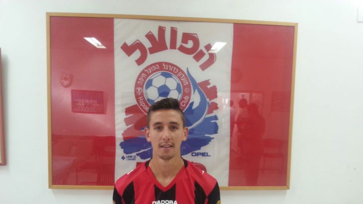 כרגע אני אדום אדריאן רוצ'ט