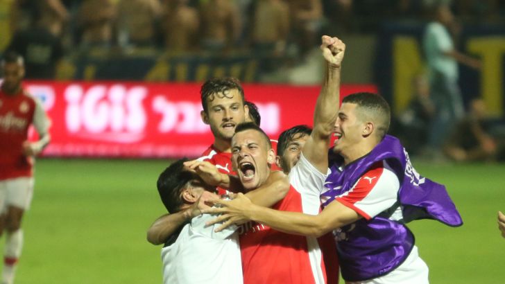 החגיגות היו מוקדמות