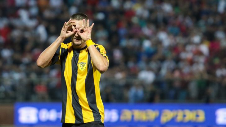 משחק נהדר שלו. אצילי