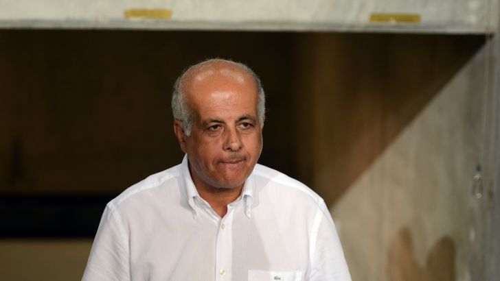 התקשה להירגע. לוזון