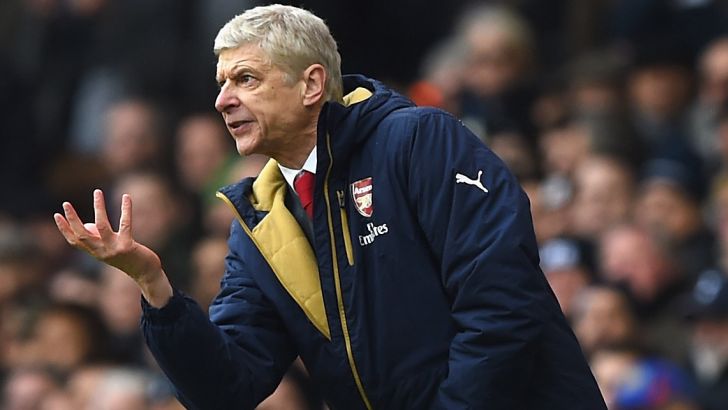 סבור שאם ארסנל הייתה נותרת ב-10 שחקנים היא לא הייתה מאבד יתרון. ונגר