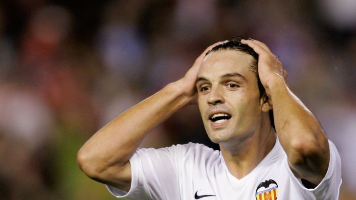 החלוץ עוד בימיו בוולנסיה. יחזור לברנבאו?