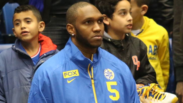 סימונס. השאלה היא האם הוא ילמד את התפקיד המיועד לו