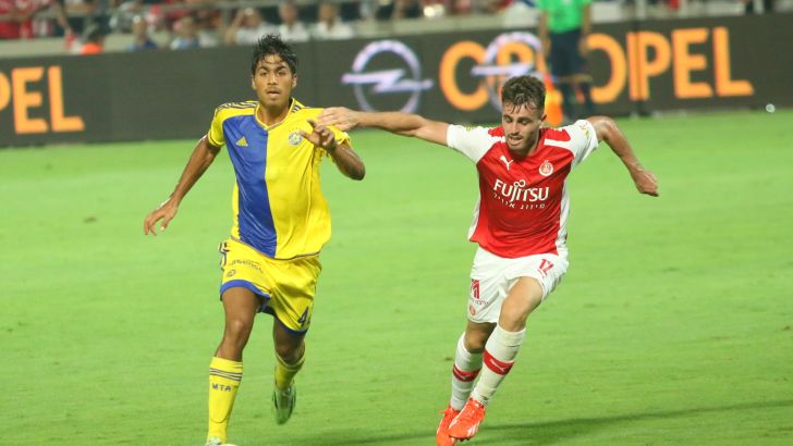 דור פרץ בפעולה. בדרך להיות כוכב