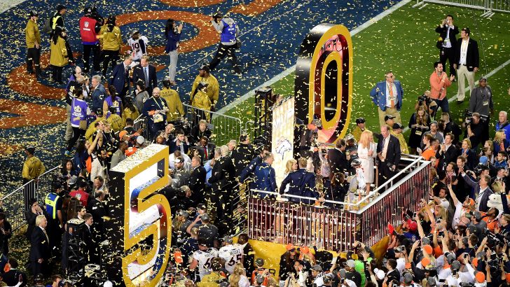 סופרבול 50 נצבע על ידי הברונקס