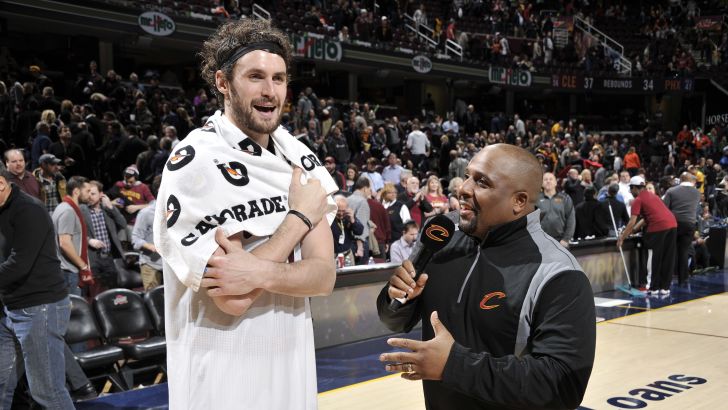 קווין לאב חוזר לחייך. שכח מבלאט?