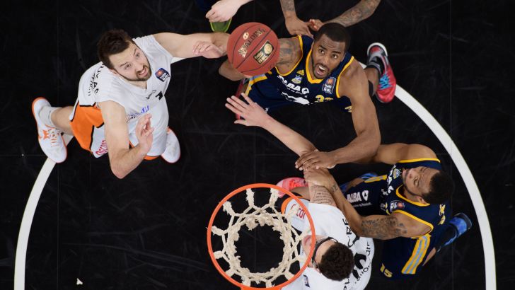 מקלין. מכבי מעדיפה גבוה עם קליעה