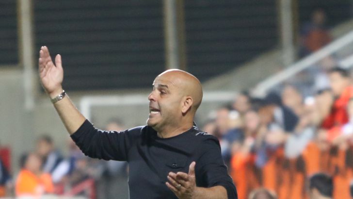 אבוקסיס. מקורב לבעלים המיועד