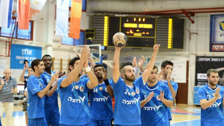 שחקני רמהש חוגגים