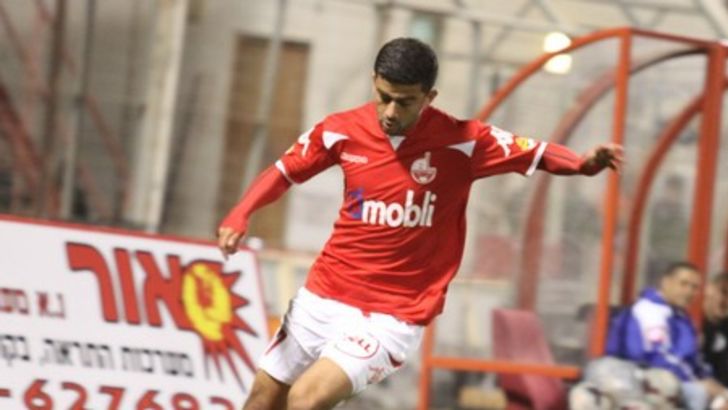 נאסר. הביע נכונות להצטרף