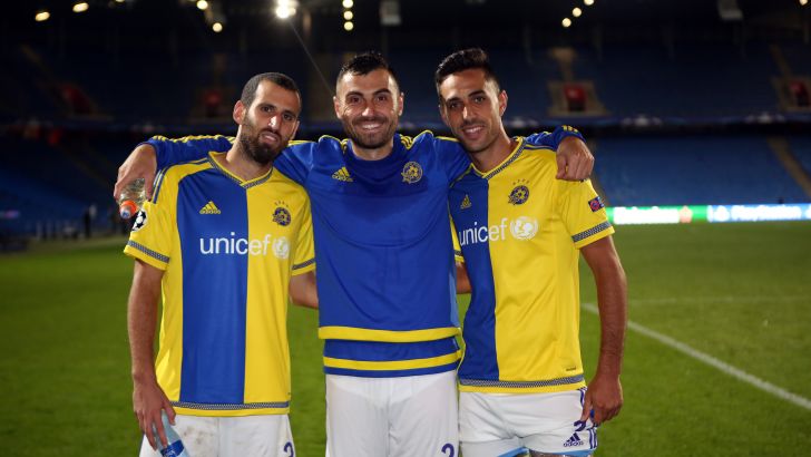 יחייכו גם ביום שלישי בלילה?