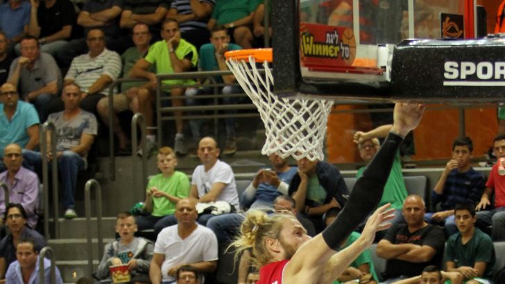 אלן. שמחים על שובו