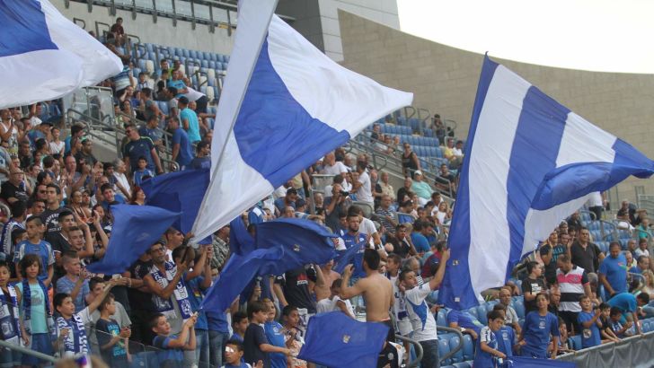 אוהדי הפועל פתח תקווה