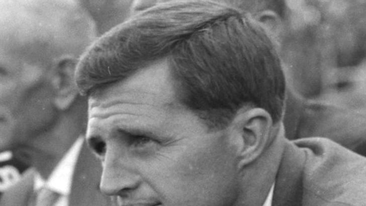 מנסל. ניצח 1