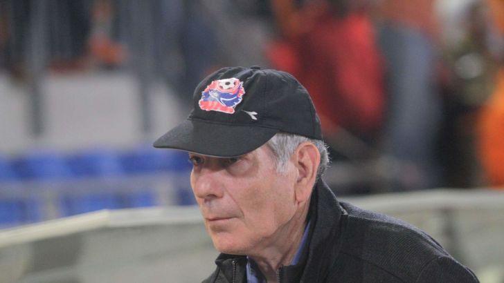 כץ. בחר בסדין אדום לכץ