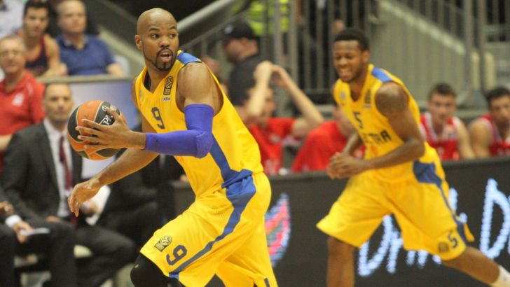 טיוס. בורח לרוסיה?