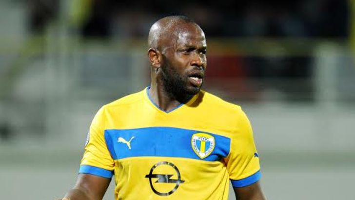 תמוז. לא ילבש האדום העונה