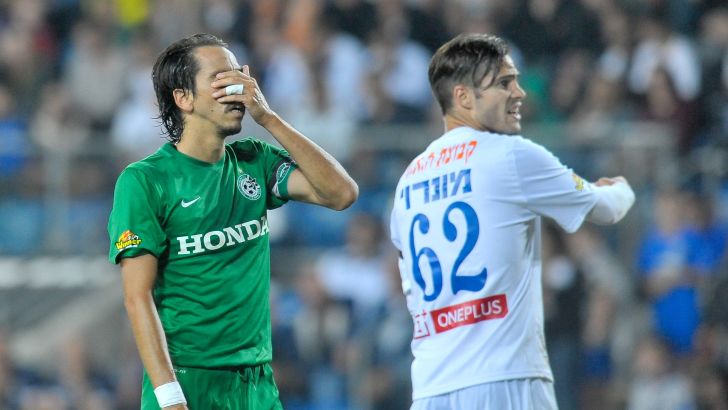 בניון תופס את הראש