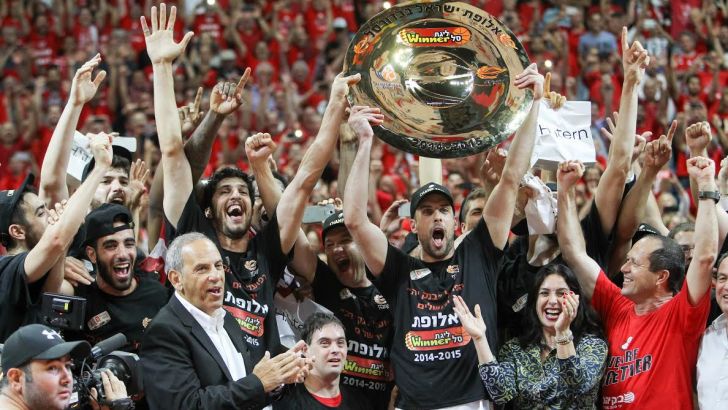 יותם הלפרין מניף צלחת